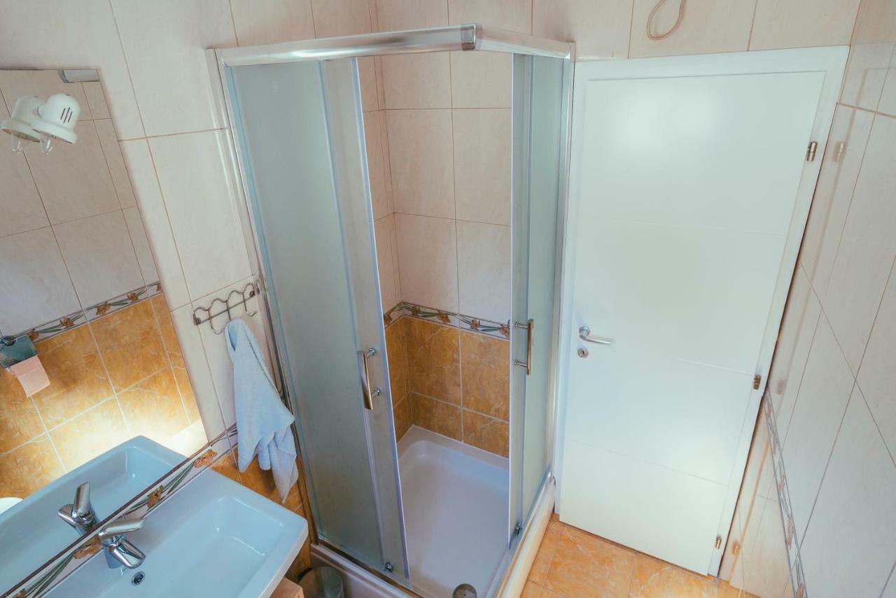 Villa Relax Veliki Drvenik Ngoại thất bức ảnh