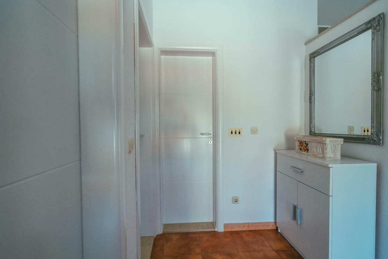 Villa Relax Veliki Drvenik Ngoại thất bức ảnh