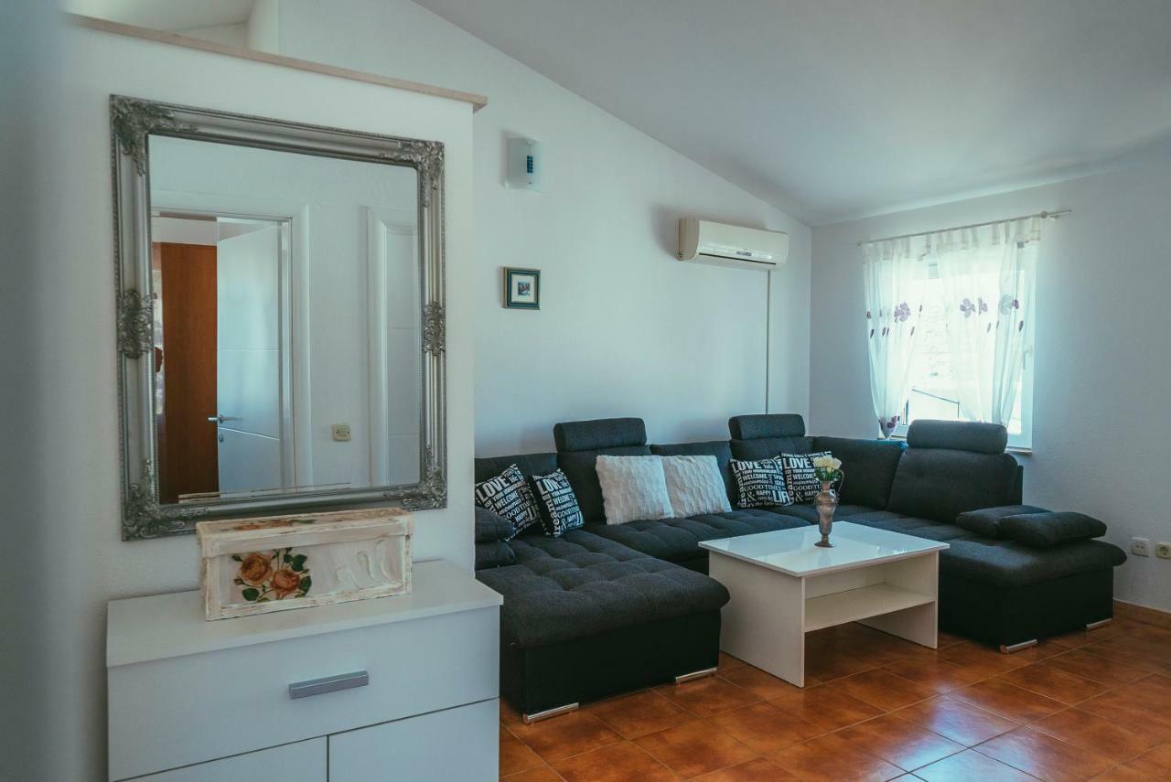 Villa Relax Veliki Drvenik Ngoại thất bức ảnh