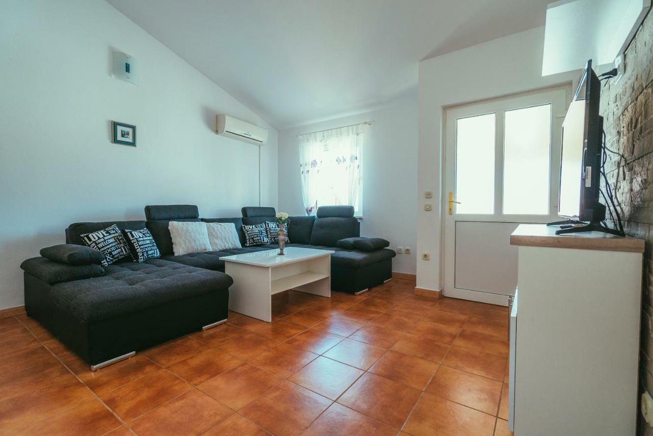 Villa Relax Veliki Drvenik Ngoại thất bức ảnh